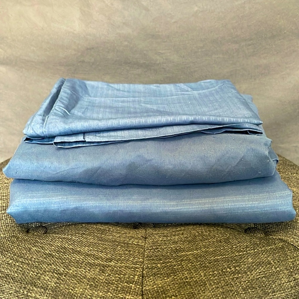 BLUE QUEEN SHEET SET
